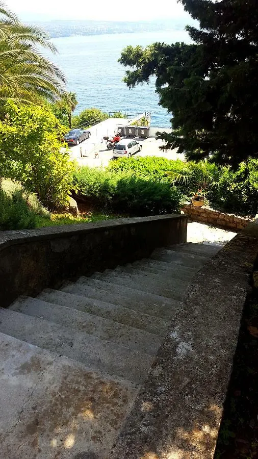 Josephine'S Garden Apartment Opatija